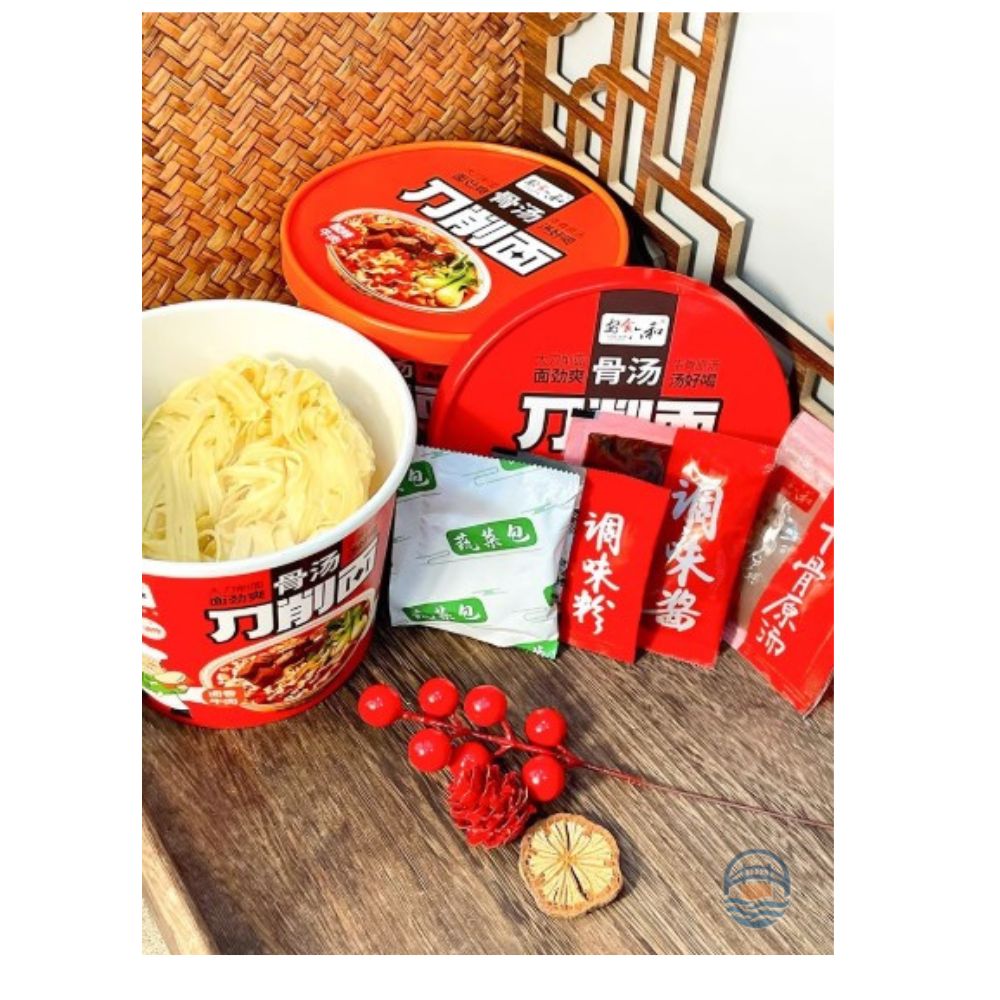 安食六和骨汤刀削面（酸辣牛肉）141g/桶